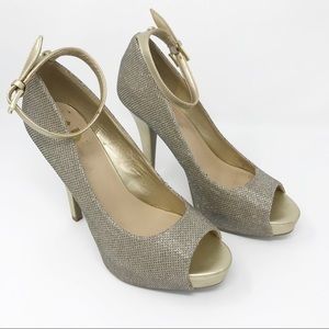 GUESS Sparkly Gold Textured High Heel Pumps 8M